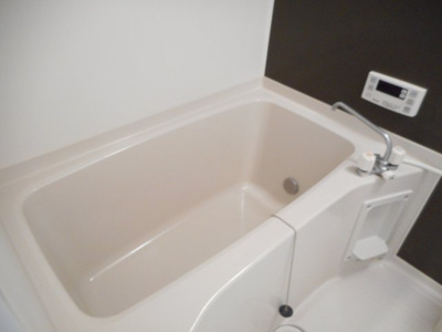 【浴室】 | エステシア | 落ち着いた空間のお風呂です