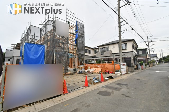 桶川市坂田東1丁目2期全1棟の前面道路含む現地写真