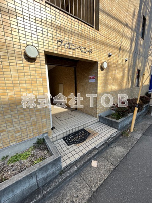 【エントランス】 | ヴィエンベニート