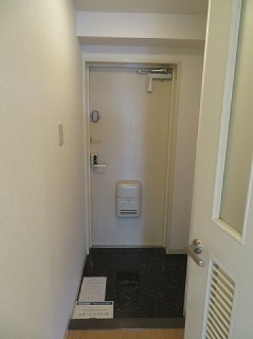 フローリッシュ北田の玄関