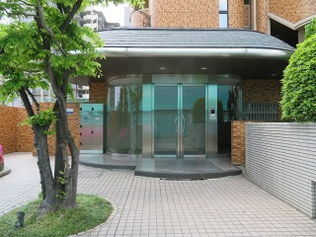 フローリッシュ北田のエントランス