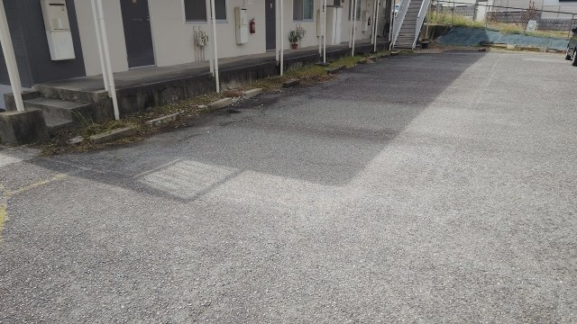 パークハイツ山手の駐車場