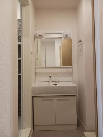 ソルス・おおたかの洗面所|脱衣スペースもあります