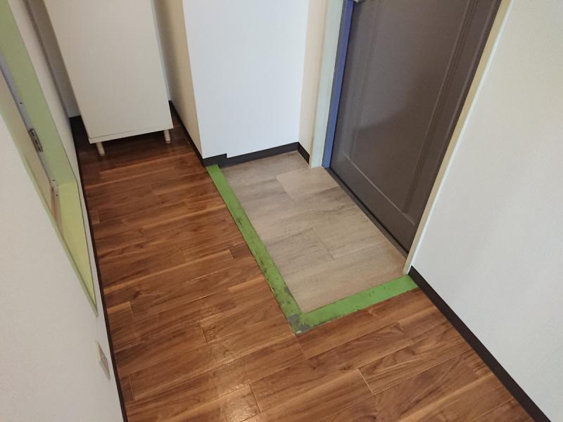 ロックワハイツの玄関