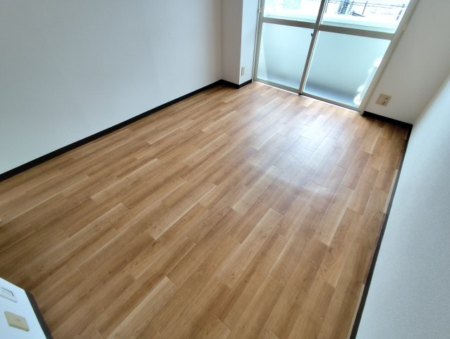 ロックワハイツの洋室