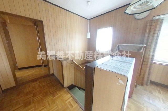 ６６００５　羽島市正木町不破一色中古戸建ての内装