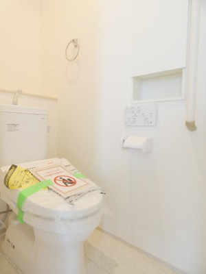 【トイレ】 | GRAFARE下野市仁良川2期 | 清潔感のある温水洗浄暖房便座♪