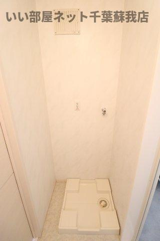 サニーリヴ Bの洗面所|洗濯機置場