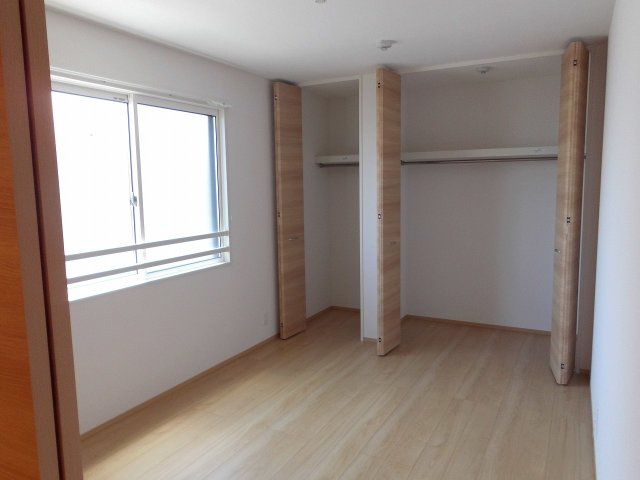 エムライズ材木町の洋室
