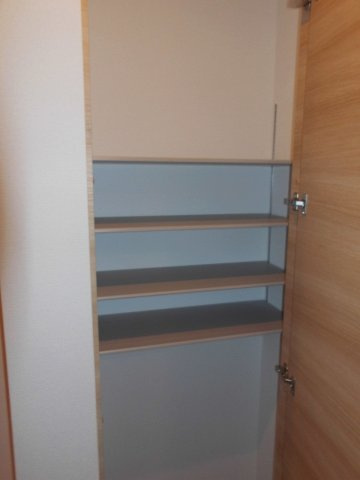 エムライズ材木町の収納