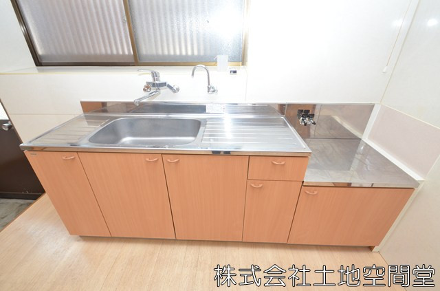 頃末南借家のキッチン