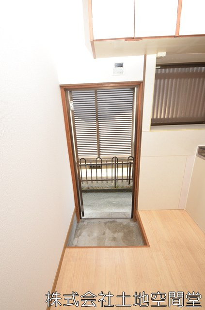 頃末南借家のその他|勝手口