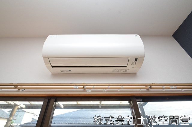 頃末南借家の設備|リビングに2.8Kwダイキンエアコン設置２０２３年制