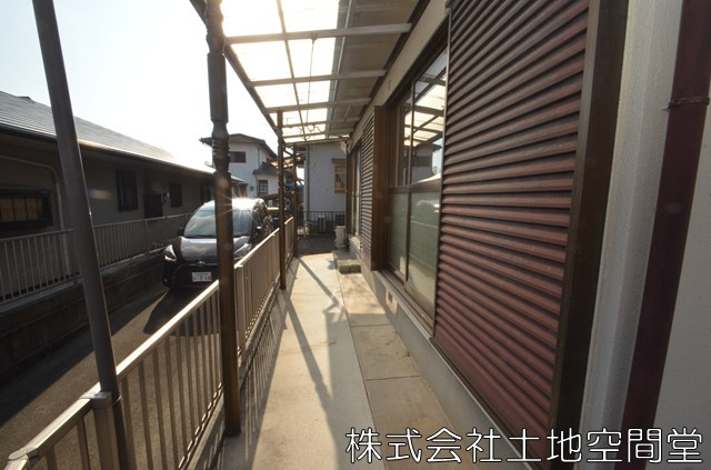 頃末南借家のバルコニー