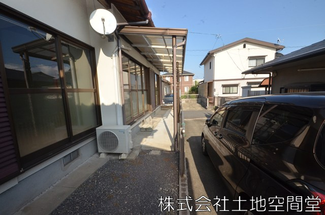 頃末南借家の庭