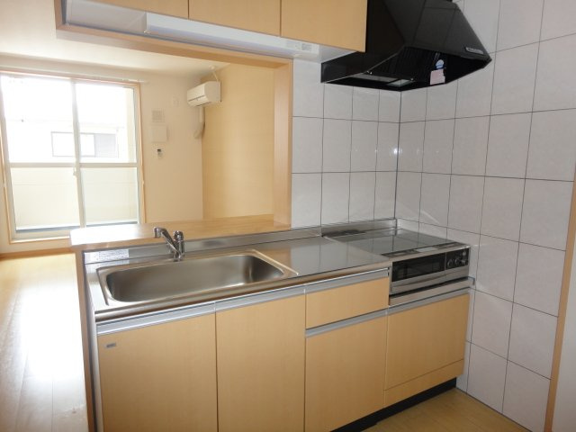 Ｃａｌｍ－Ｅ（カーム　イースト）のキッチン|キッチン