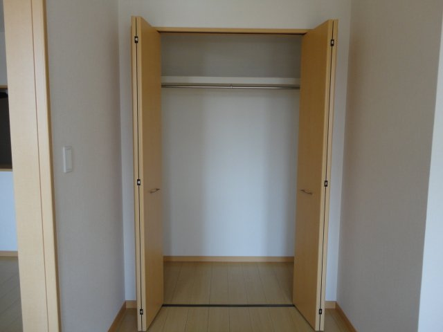 Ｃａｌｍ－Ｅ（カーム　イースト）の収納|クローゼット