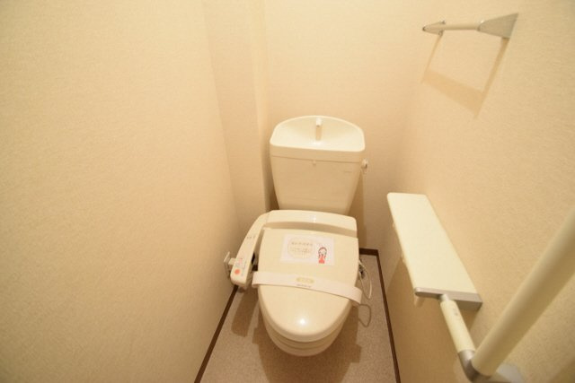 ディアコートのトイレ|ウォッシュレット付き