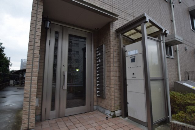 ディアコートのエントランス|オートロック付で安心