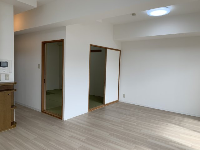 グランプレステージ明石西Ⅱの居間・リビング