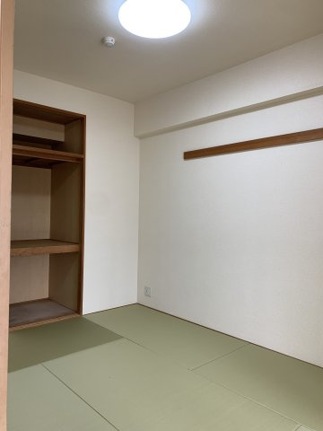 グランプレステージ明石西Ⅱの和室