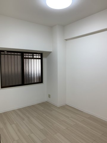 グランプレステージ明石西Ⅱの洋室