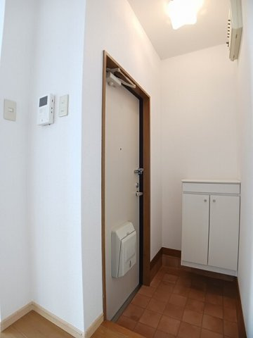 ベルドール松房Ⅰの玄関|ゆったりとした玄関です