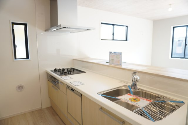 草加市弁天4丁目 新築分譲住宅のキッチン