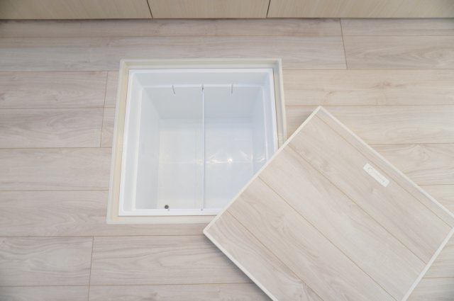 草加市弁天4丁目 新築分譲住宅のキッチン