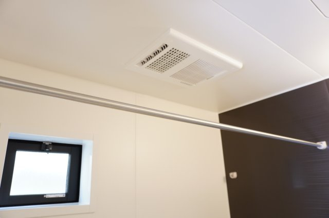 草加市弁天4丁目 新築分譲住宅の浴室