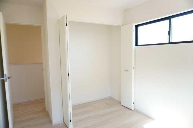 草加市弁天4丁目 新築分譲住宅の洋室