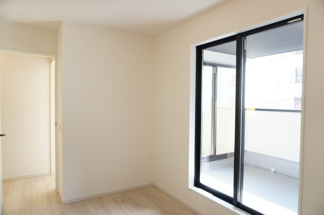 草加市弁天4丁目 新築分譲住宅の洋室