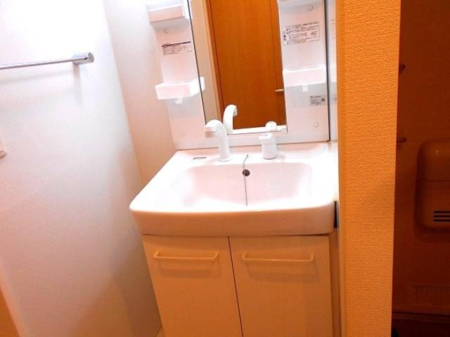 アビデ西新小岩の独立洗面台