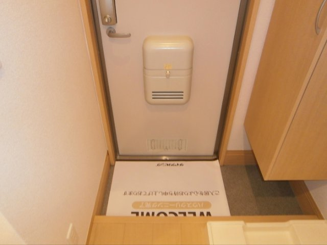 アビデ西新小岩の玄関