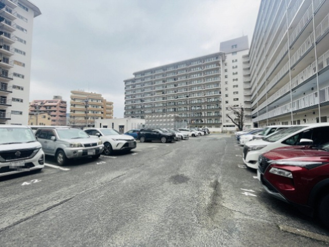 【駐車場】 | ローレルハイツ南福岡三号棟