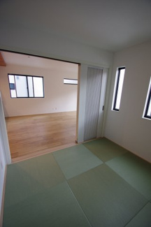 【和室】 | 【仲介手数料無料！！】稲城市平尾4丁目　新築戸建て（全16棟）16号棟　6580万円