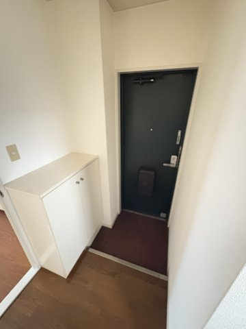 パークサイドビルの玄関