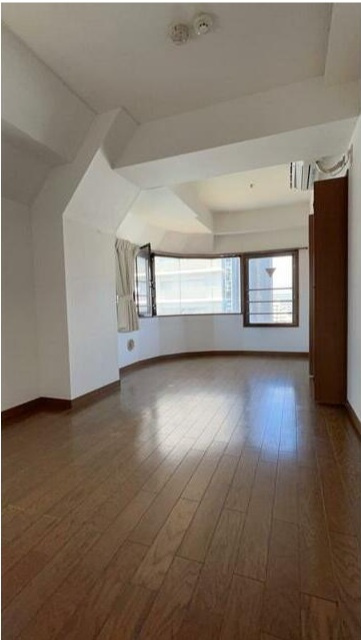 フローレンスパークの内装|明るい室内です