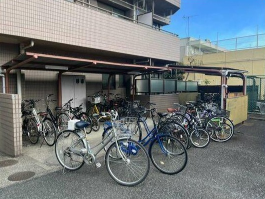 フローレンスパークのロビー|ゆとりのあるロビーです