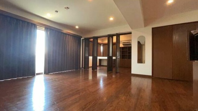 フローレンスパークの居間・リビング|こちらの居間で趣味の時間をお楽しみください