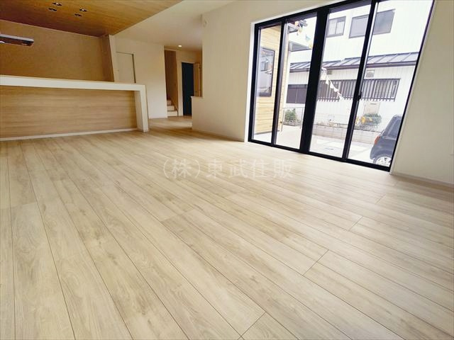 【居間・リビング】の画像