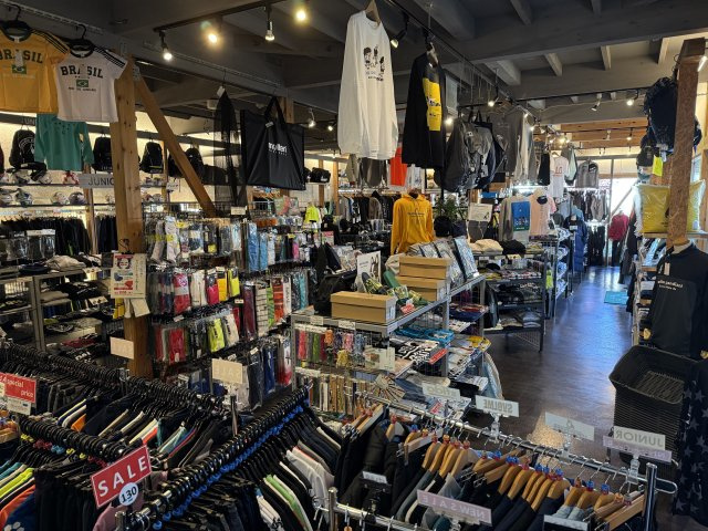 前橋市元総社町　売店舗の内装