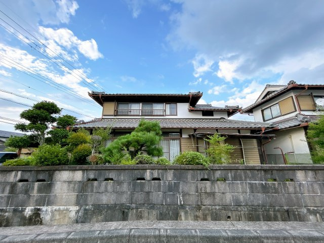 福知山市字天田中古戸建ての外観