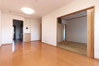 【居間・リビング】 | ジェイシティー広古新開弐番館