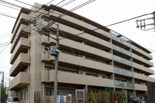 クレッセント多摩川Ⅱの外観