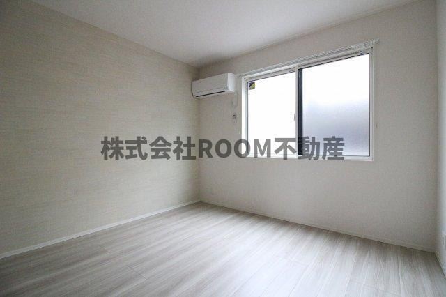 ヴェルデ・ルーチェの寝室|開放的な寝室です