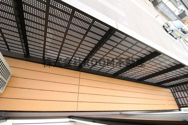 ヴェルデ・ルーチェのバルコニー|バルコニーからの眺めを楽しみながら食事をしませんか