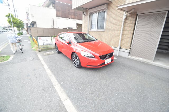 パルハーモニーの駐車場|駐車場があります