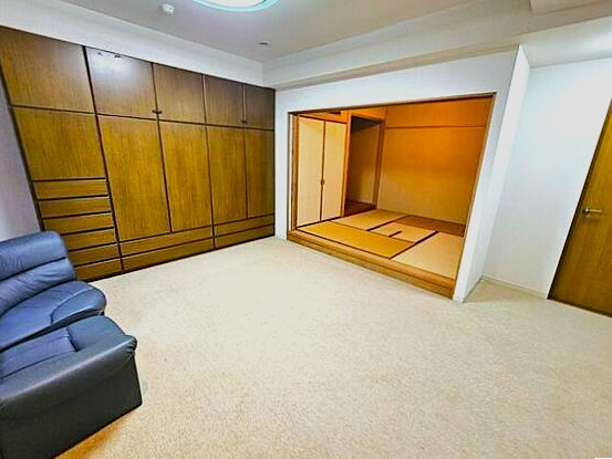 スコーレ熱海の洋室