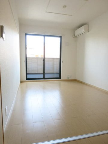 イリス　Ａの居間・リビング